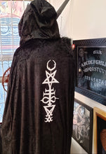 Cloak: Occult symbols