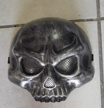 Masks various