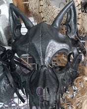 Masks various