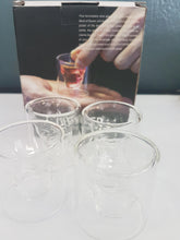 SKULL: Skull shot glasses