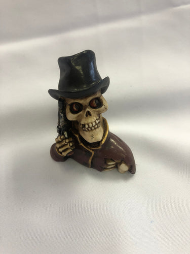 Skull Figurine 1